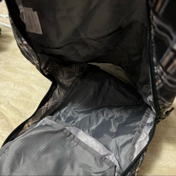 Eddie Bauer Rippac Daypack Lightweight Packable 17L - Picture 5 of 6